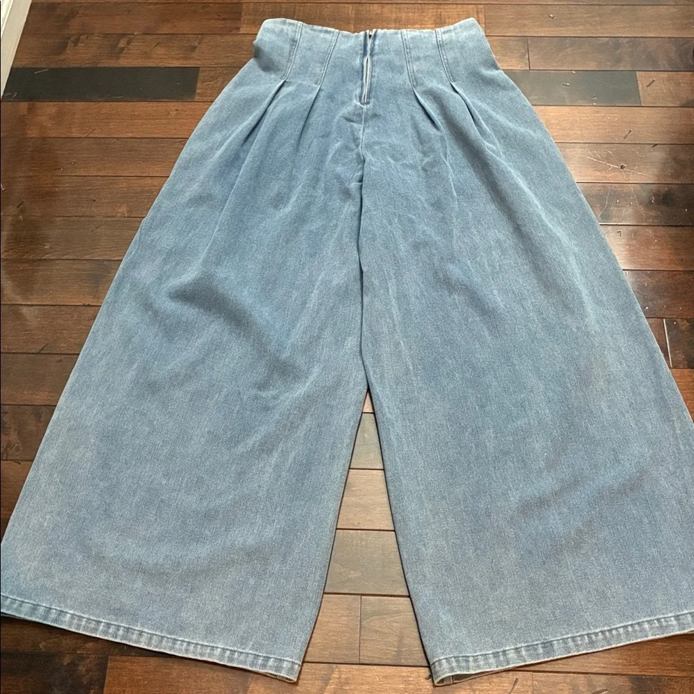 Wide leg Pleated Jean Back zip Light to medium wash Modern Women L Baggy Stretch - Picture 9 of 12